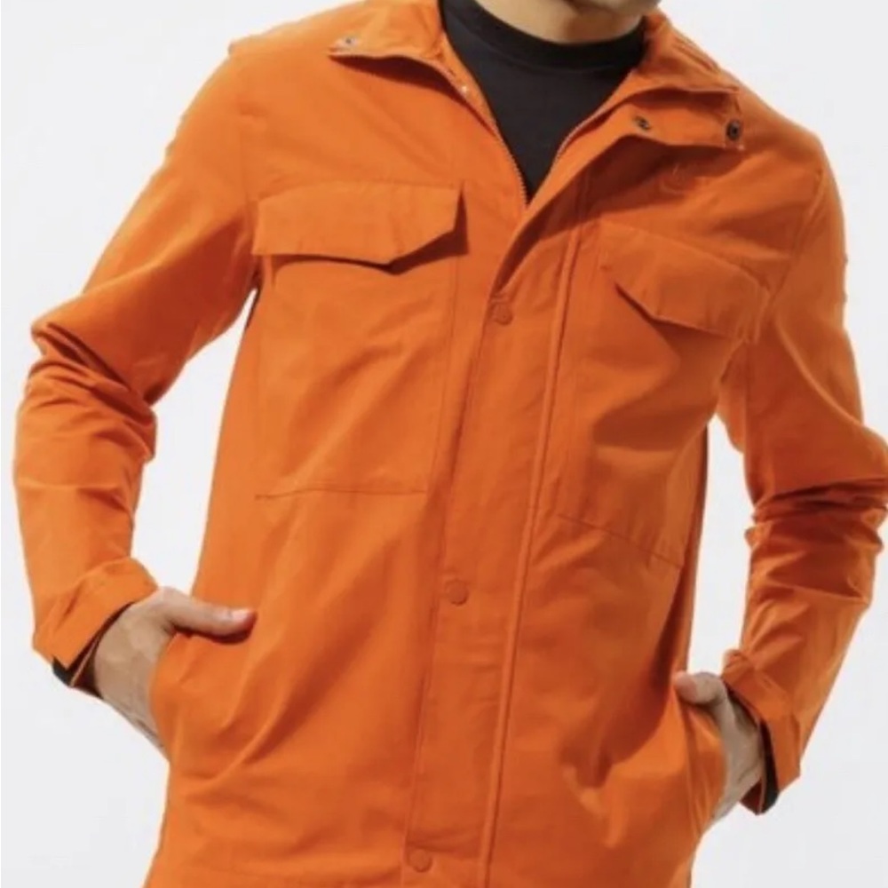Nike Men's Sportswear Size Large NEW With Tag!.